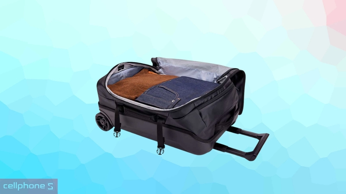 Không gian chứa linh hoạt của Vali Thule Chasm Recycled Carry On 55cm/22 inch