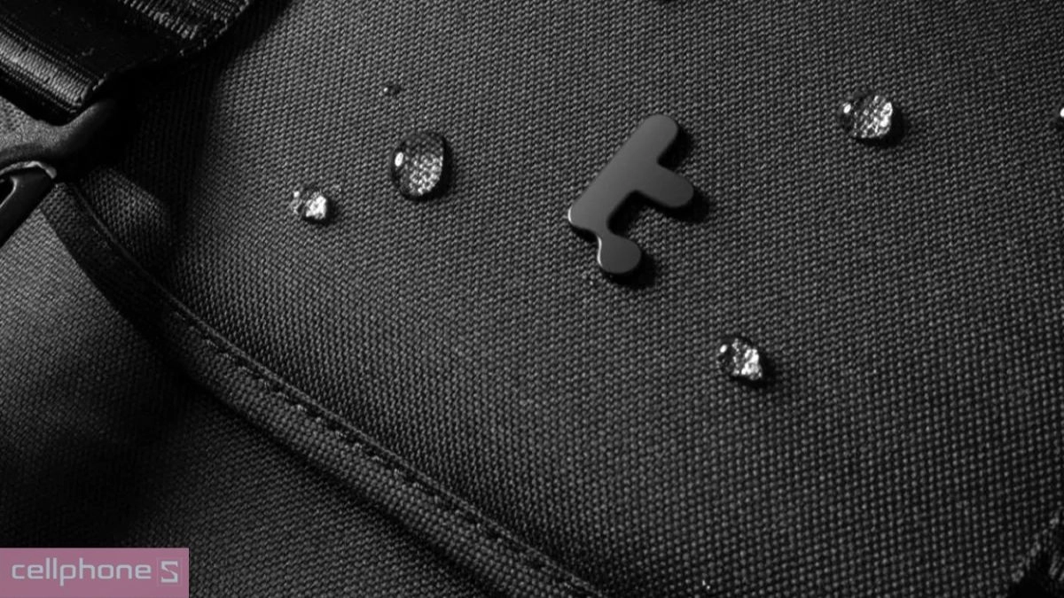 Chất liệu balo laptop Tomtoc Flap Backpack 22L 16 inch