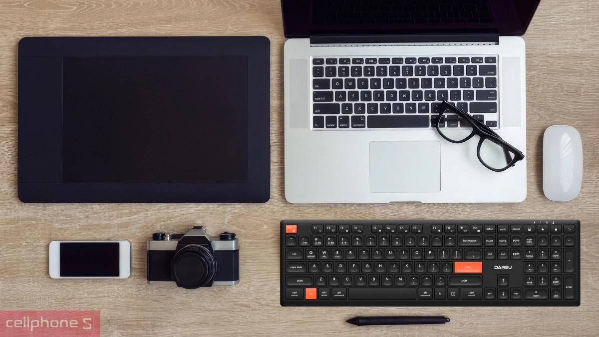 Kết nối Dual-mode trên bàn phím không dây Dareu LK165D Black Orange