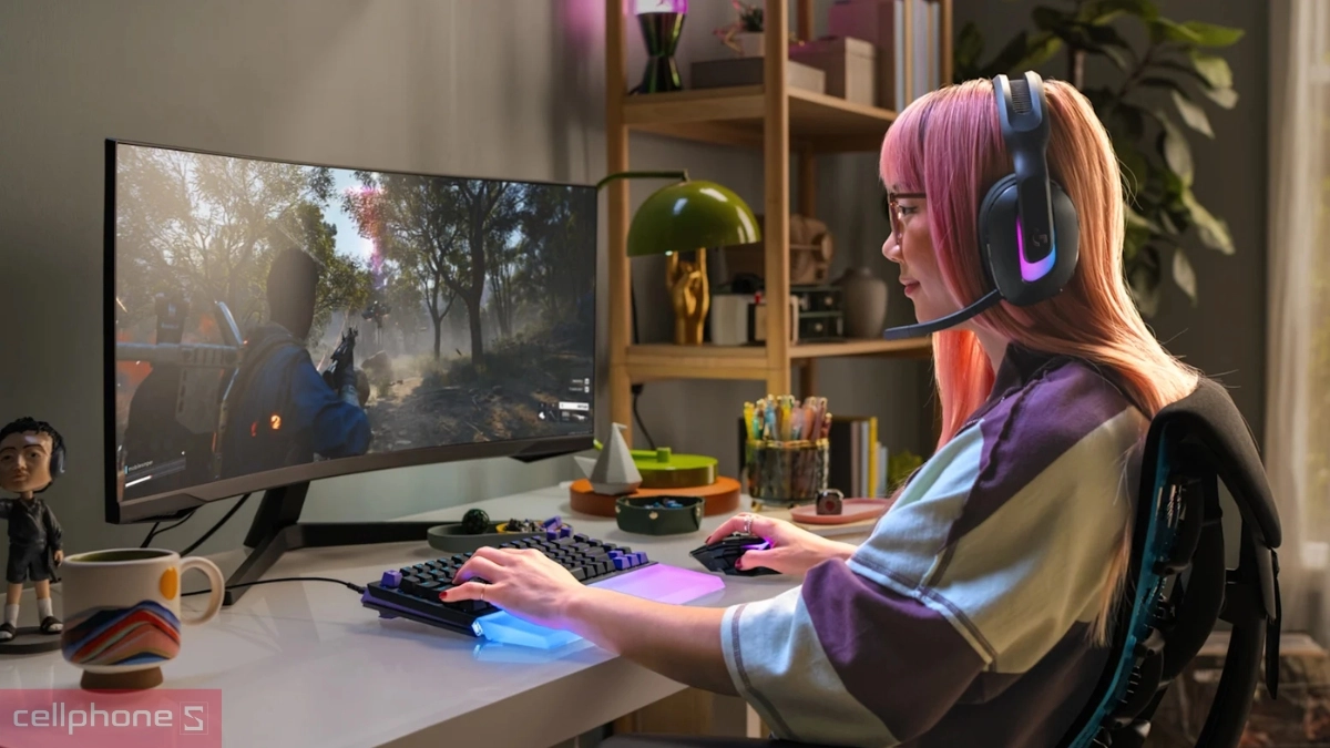 Bố cục phím 75% nhỏ gọn của bàn phím gaming có dây Logitech G512 X 75 Lightsync RGB Dual Swap