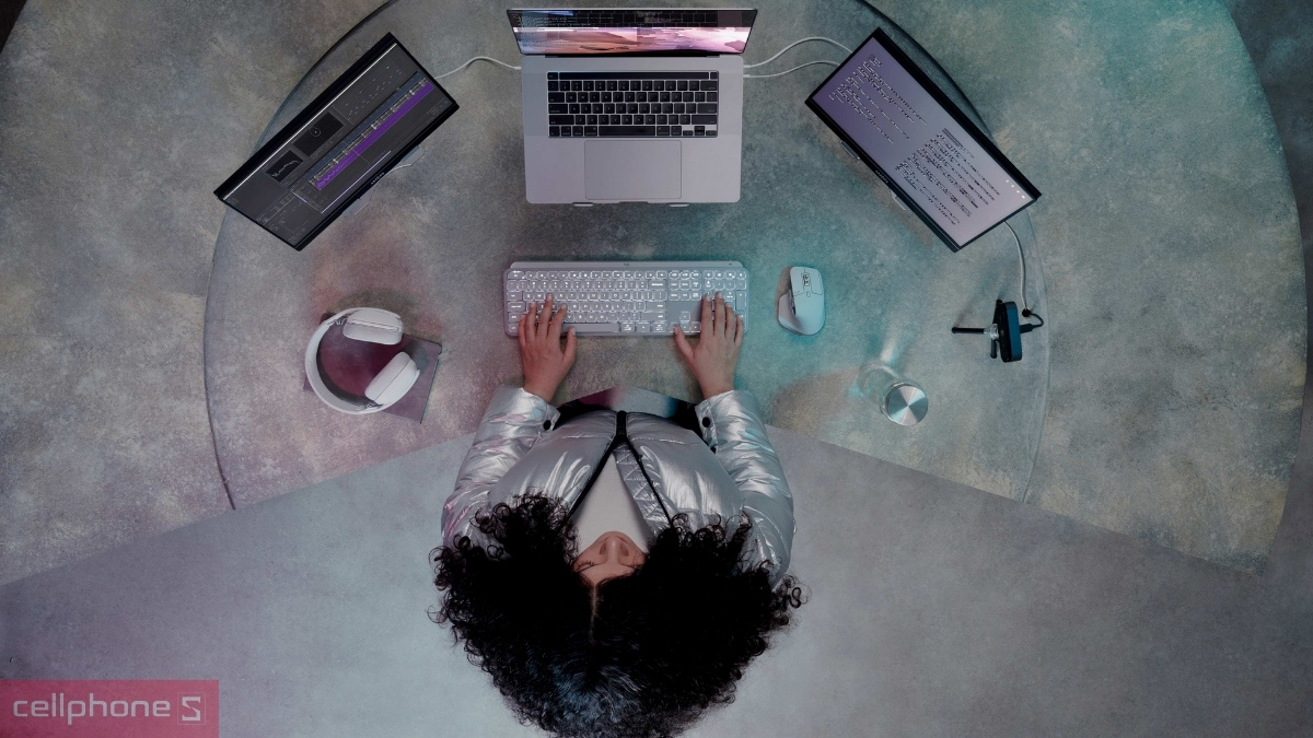 Tương thích đa tầng bàn phím Logitech