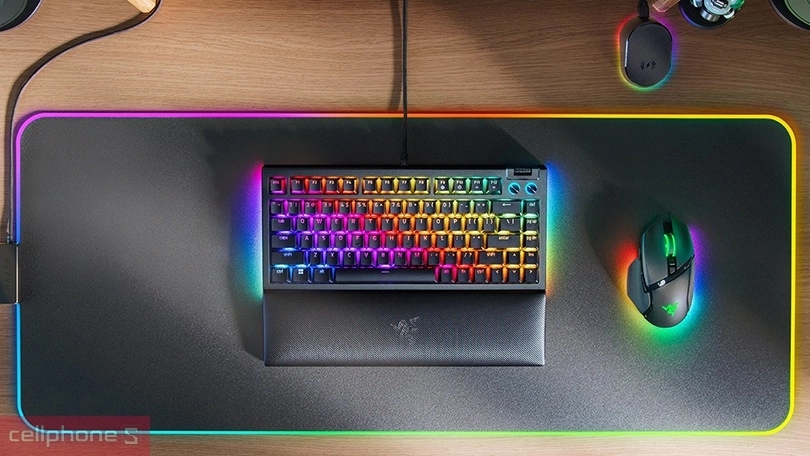 Thiết kế bàn phím cơ Razer Blackwidow V4 75%