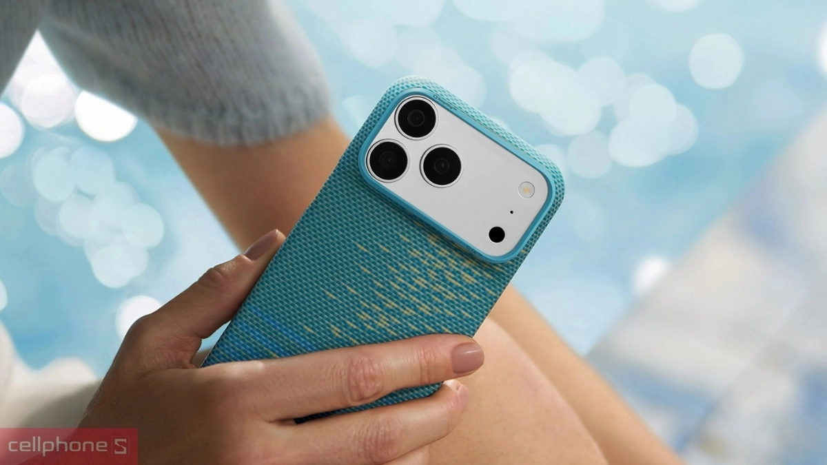 Ốp lưng iPhone 18 PITAKA có thiết kế mỏng nhẹ, ôm sát thân máy