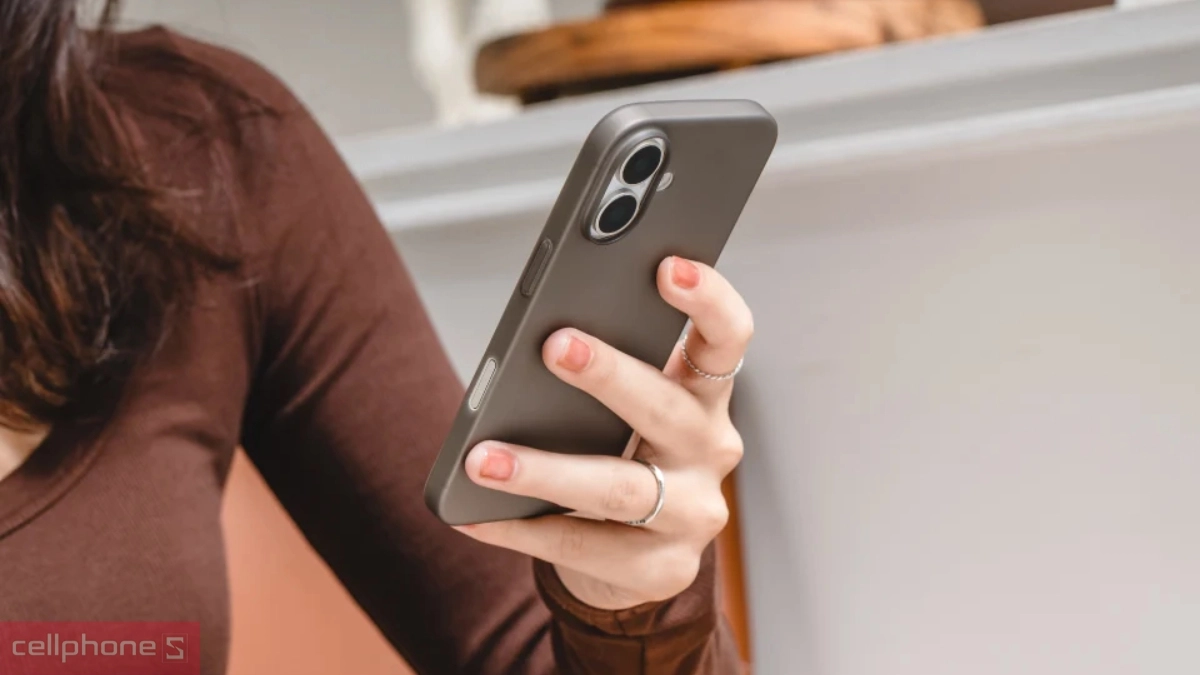 Chọn ốp lưng iPhone 17 Pro Max dựa trên độ bền và chất liệu