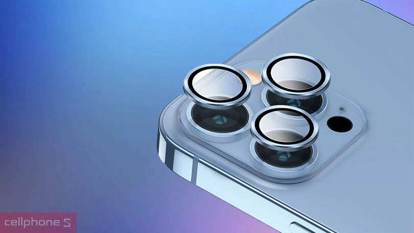 Miếng dán camera iPhone 13 Pro/13 Pro Max Uniq viền màu