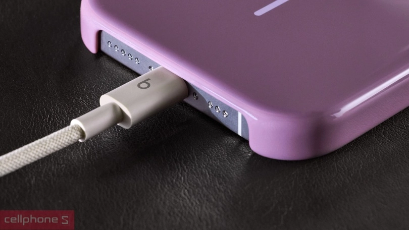 Tốc độ sạc, khả năng tương thích của cáp USB-A to USB-C Beats 1.5m