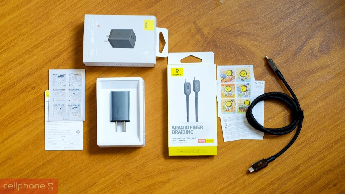 Sạc nhanh iPhone 12 của hãng Baseus