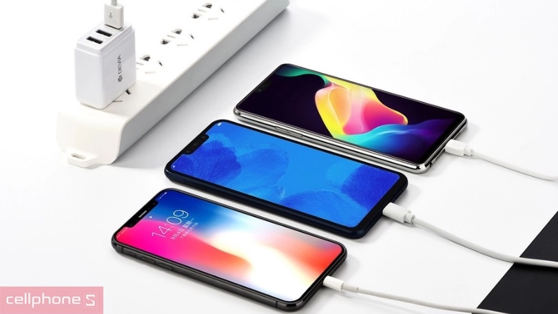 Devia đến từ nước nào?