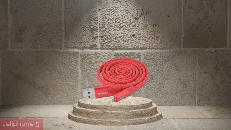 Devia đến từ nước nào?