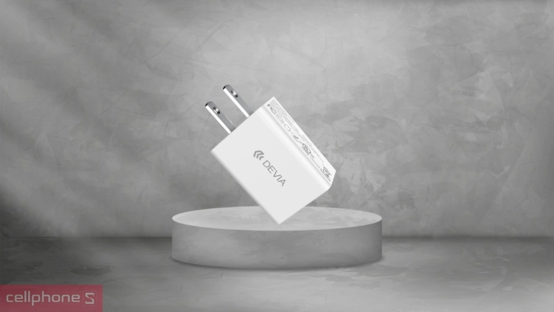 Devia đến từ nước nào?