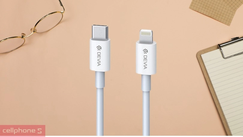 Đánh giá thiết kế sạc Devia V3 kèm cáp Lightning