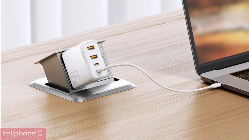 Củ sạc Pisen 65W