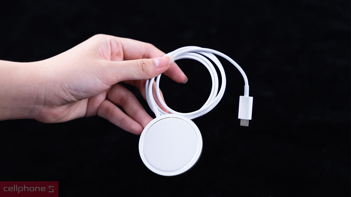Tối ưu trải nghiệm sạc không dây cho iPhone 13 với MagSafe