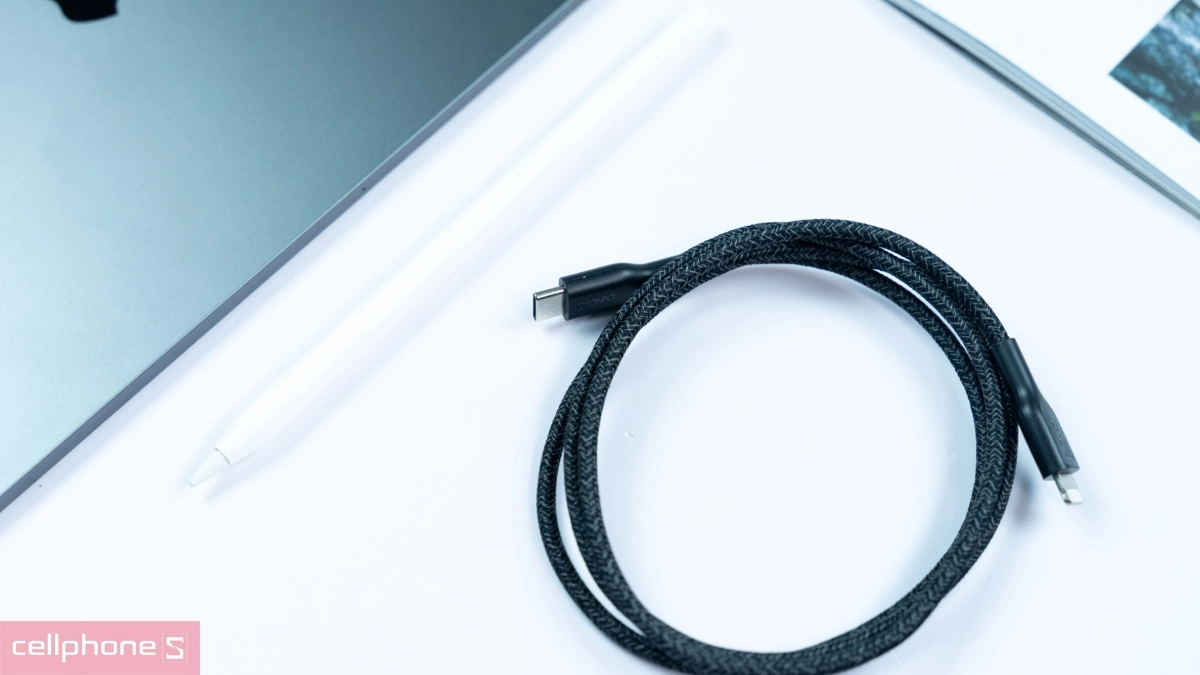 Sạc iPad có dùng cho iPhone 14 được không