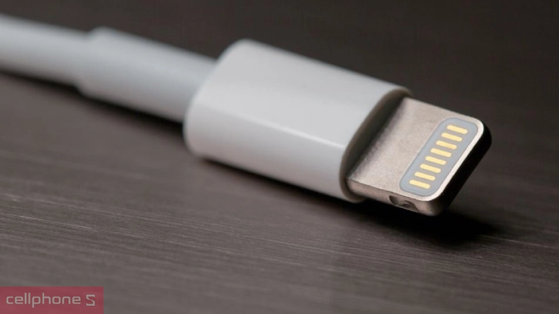 Cáp Lightning truyền thống