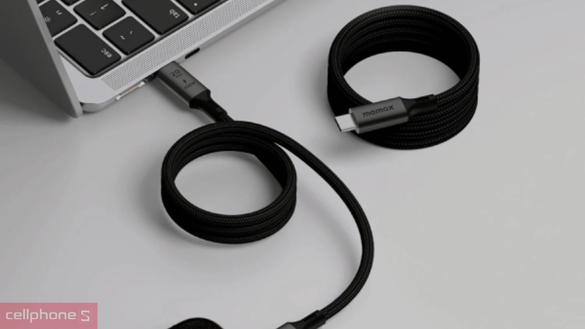 Thiết kế nylon ba lớp bền bỉ của cáp Type-C to Type-C Momax MAG Link 100W USB 3.2 2X2 1M