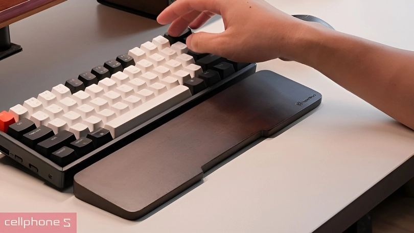 Thiết kế kê tay bàn phím Hyperwork gỗ óc chó 36cm HPW-WR01-WAL-36L-BRW