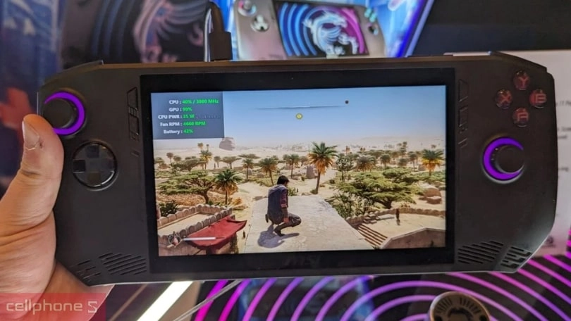 MSI Claw hiệu năng mạnh mẽ, thoải mái sử dụng không lo về pin