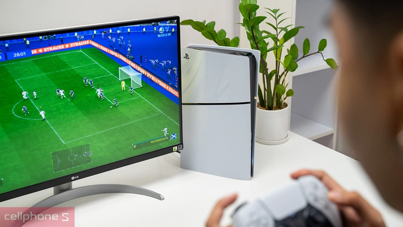 PS5 Slim thiết kế gọn, lưu trữ khủng