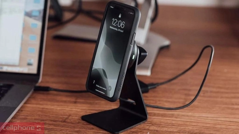 Giá đỡ điện thoại để bàn