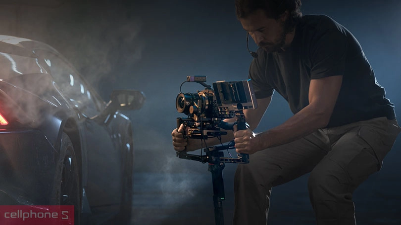 Tay cầm chống rung máy ảnh DJI Ronin-Rs4 Pro Combo - Tay cầm có khả năng lấy nét hiệu quả