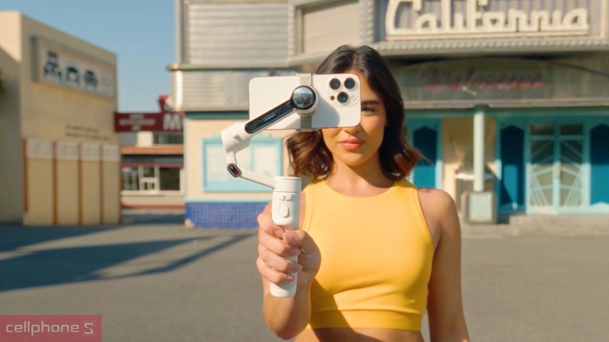 Sự kinh hoạt gimbal Insta360 Flow 2 Pro Standard