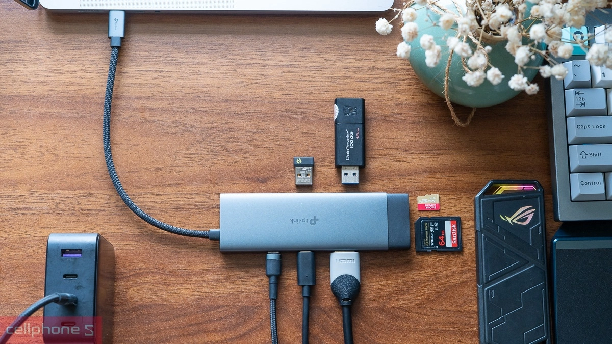 Hub chuyển đổi Tp-Link 7 trong 1 UH7020C – Kết nối linh hoạt, hỗ trợ sạc nhanh và xuất hình sắc nét