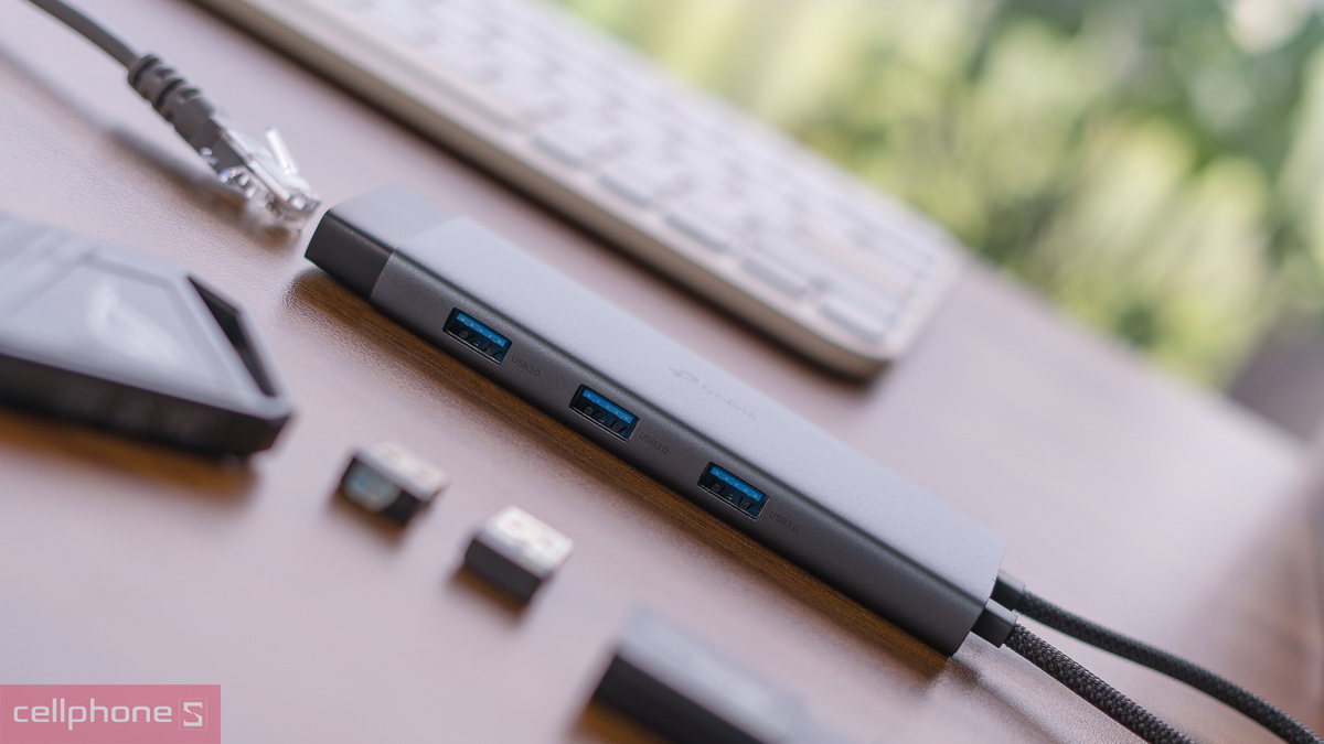 hub TP-Link thường được trang bị cổng Ethernet RJ45