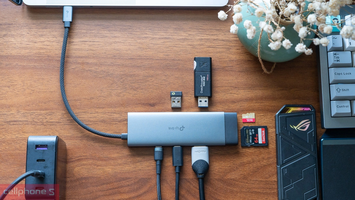 Hub chuyển đổi Tp-Link 7 trong 1 UH7020C