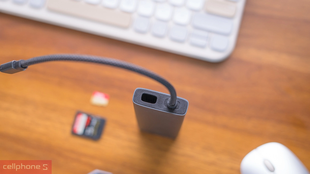 Thiết kế sang trọng, nhỏ gọn