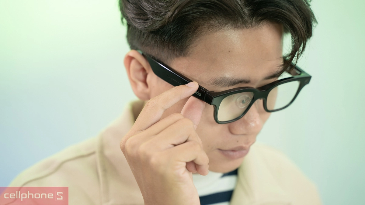 Kính thông minh AI AR Rokid Glasses sở hữu pin 210mAh