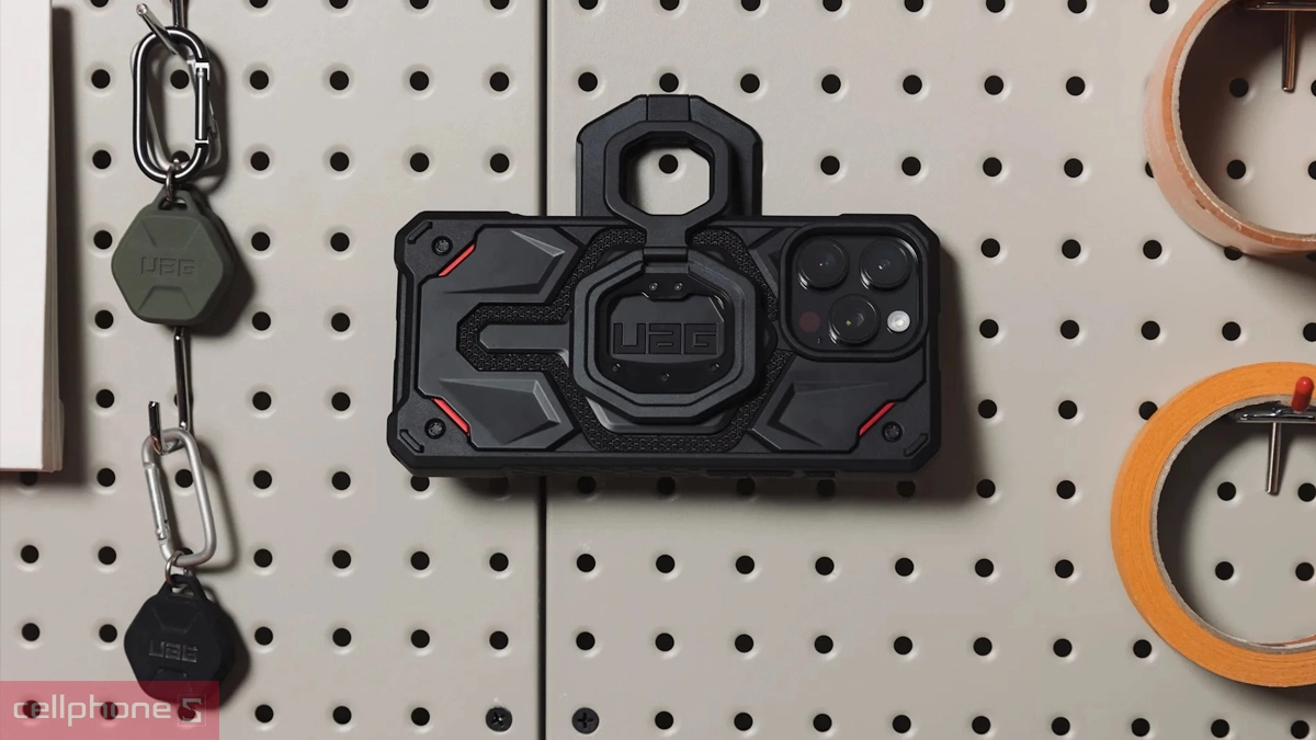 Thiết kế vòng giữ điện thoại UAG Monarch Magnetic 2