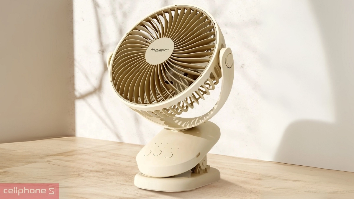 Tốc độ, độ ồn vận hành của quạt tích điện Mini Magic A-004