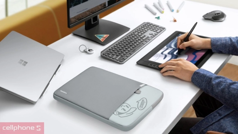 Túi chống sốc Tomtoc Protective Macbook Air/Pro 13 A13C2B1GC - Chất liệu bền bỉ, bảo vệ an toàn