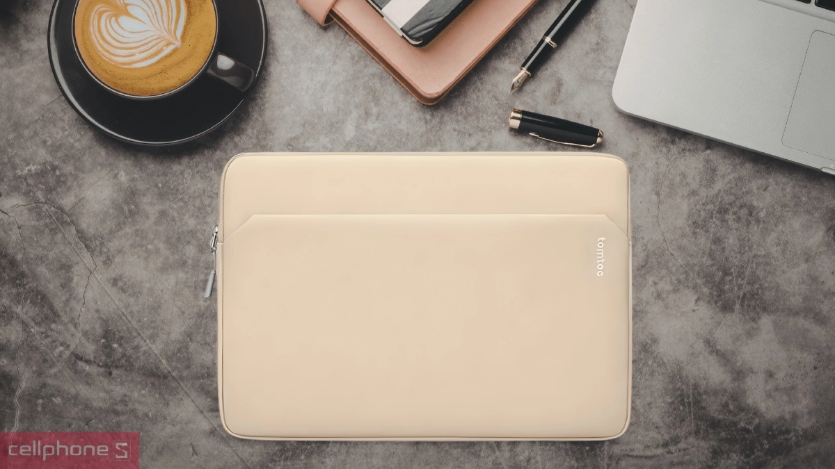 Thiết kế túi chống sốc Tomtoc Slim 15 inch A18E3K3 DRS