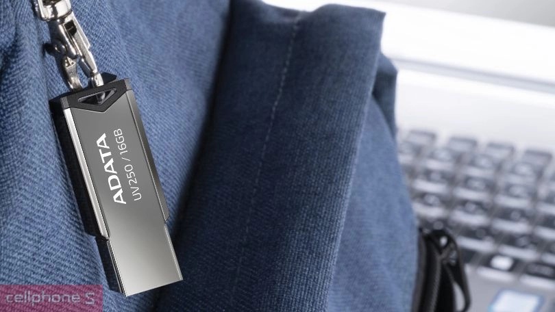Thiết kế USB 2.0 ADATA UV250 16GB