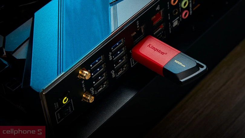 Tốc độ USB 3.2 Kingston DataTraveler Exodia DTXM 128GB