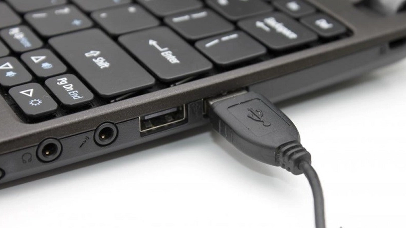 Hướng dẫn kết nối webcam Logitech Brio Micro 300 FHD với máy tính