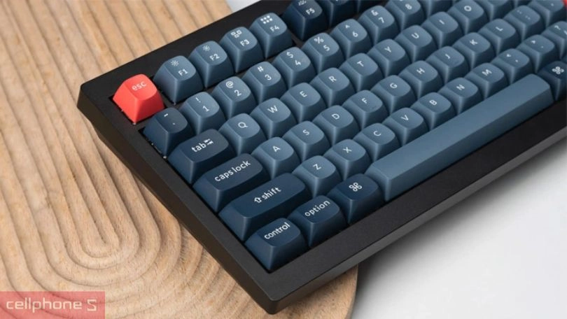 Bàn phím không dây Keychron V1 Max Swappable RGB Blacklight đen - Thiết kế tối giản