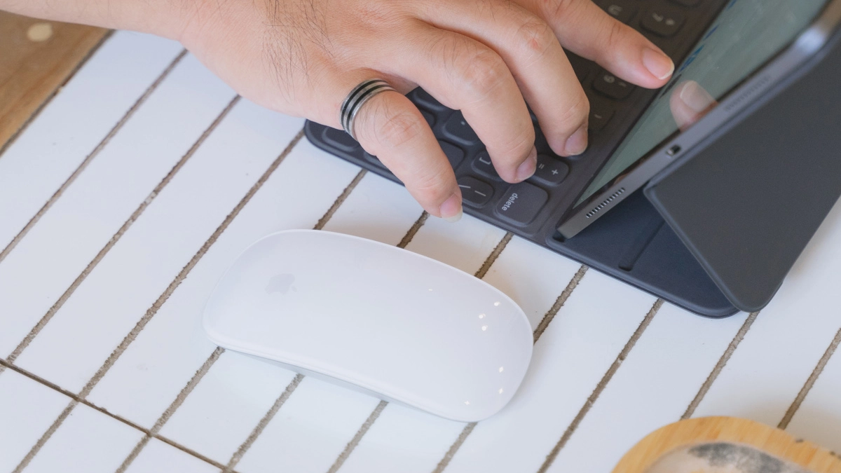 Có thể sử dụng khi đang sạc không