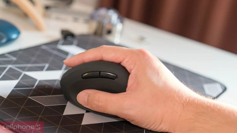 Chuột công thái học dành cho những người dùng thuận tay phải