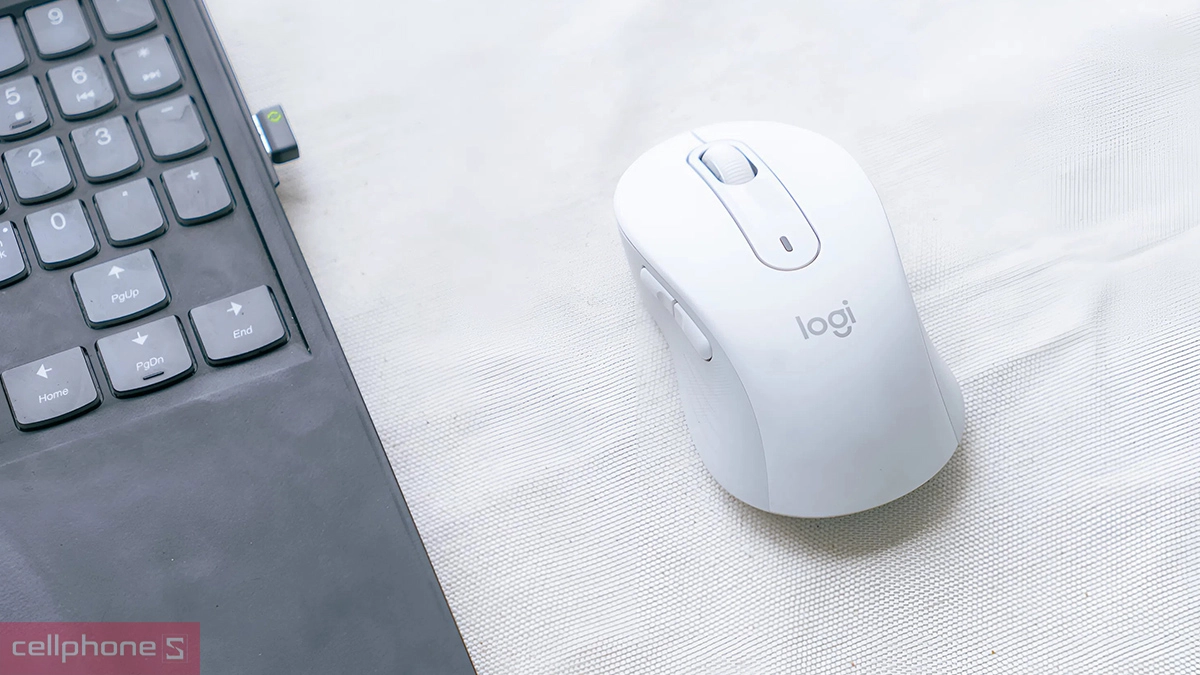 Chuột Logitech Signature M650