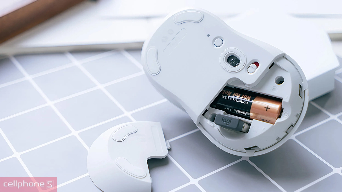 Chuột Logitech sử dụng tiết kiệm pin