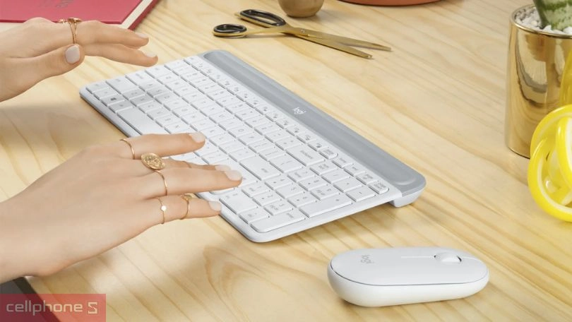 Combo bàn phím chuột không dây Logitech MK470: mỏng nhẹ, điều khiển chính xác