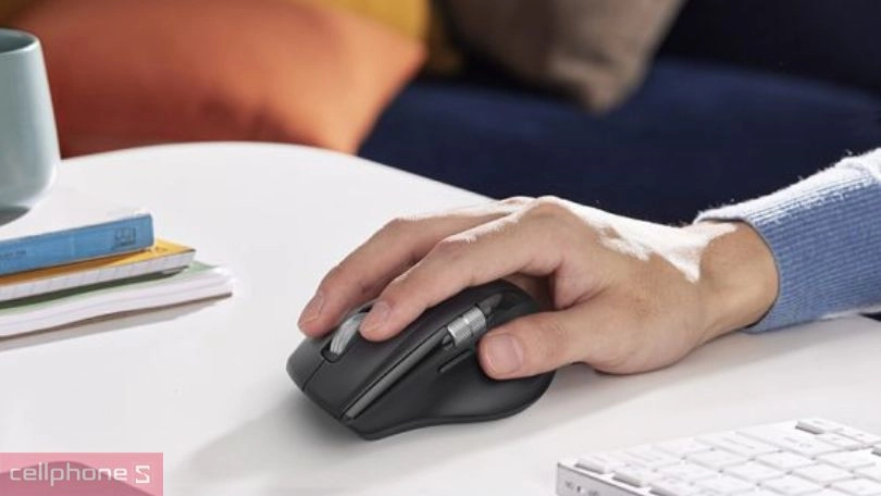 Độ bền bỉ và ưu điểm không gây ồn của chuột không dây Bluetooth Ugreen M751 công thái học