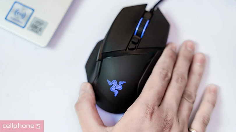 Chuột gaming Razer Basilisk V