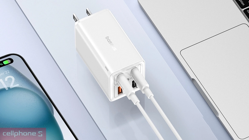 Thiết kế củ sạc nhanh Baseus Gan6 Pro 2C + 2U 100W US kèm cáp Type C to Type C 100W