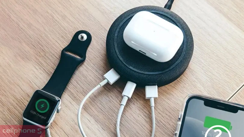 Thiết kế HUB sạc không dây đa năng Mophie Universal 3 in 1