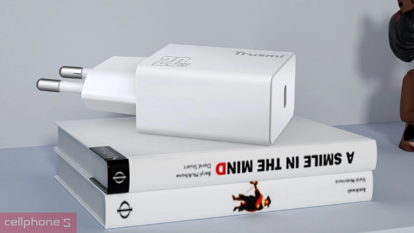 Thiết kế Củ sạc Trusmi Type-C PD 20W kèm cáp Type-C to Lightning 20W EU