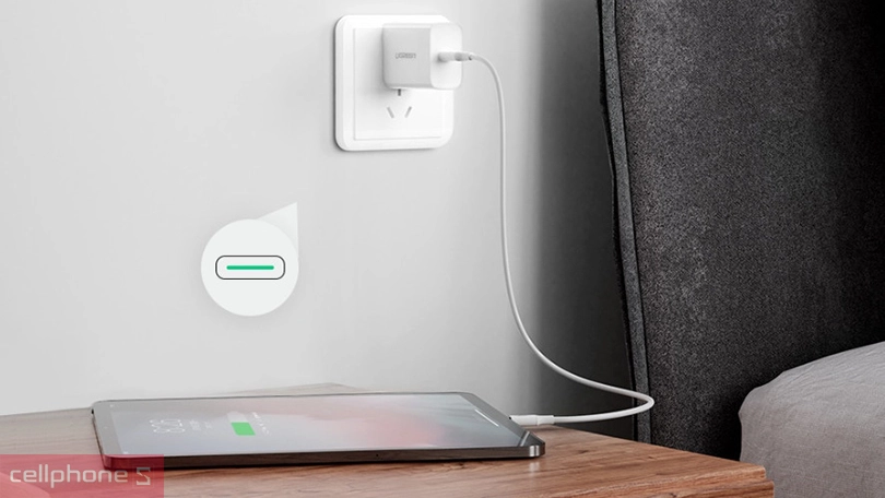 Củ sạc nhanh UGREEN PD 20W kèm cáp Type-C to Lightning MFI CD137
